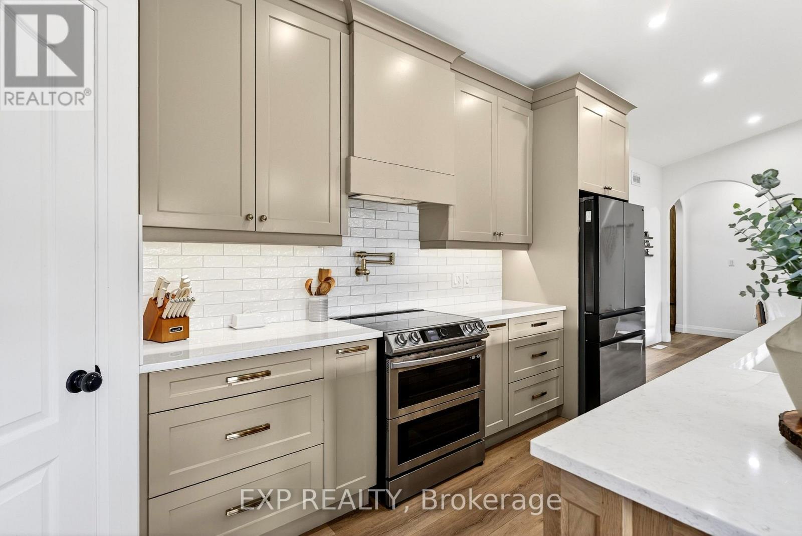 67 Meagan Lane, Quinte West, Ontario  K0K 2C0 - Photo 10 - X12485871