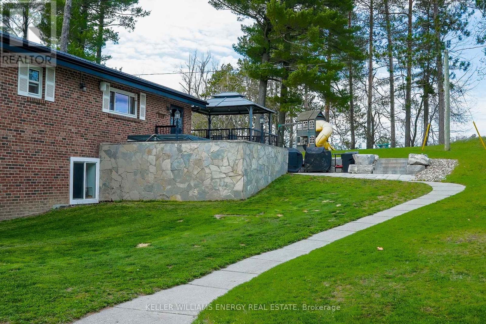 54 Zion Line, Cavan Monaghan, Ontario  L0A 1G0 - Photo 7 - X12482960