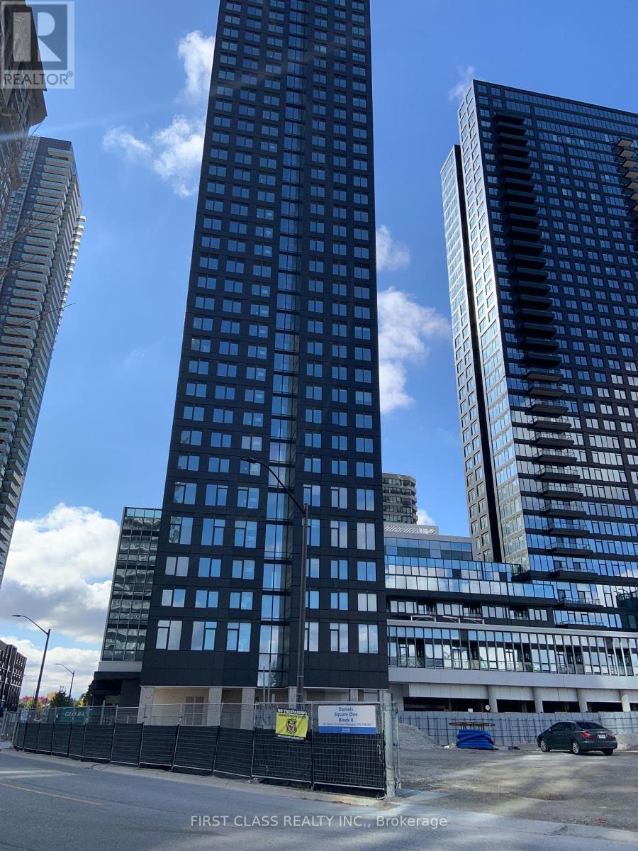 1102 - 395 SQUARE ONE DRIVE, Mississauga, Ontario