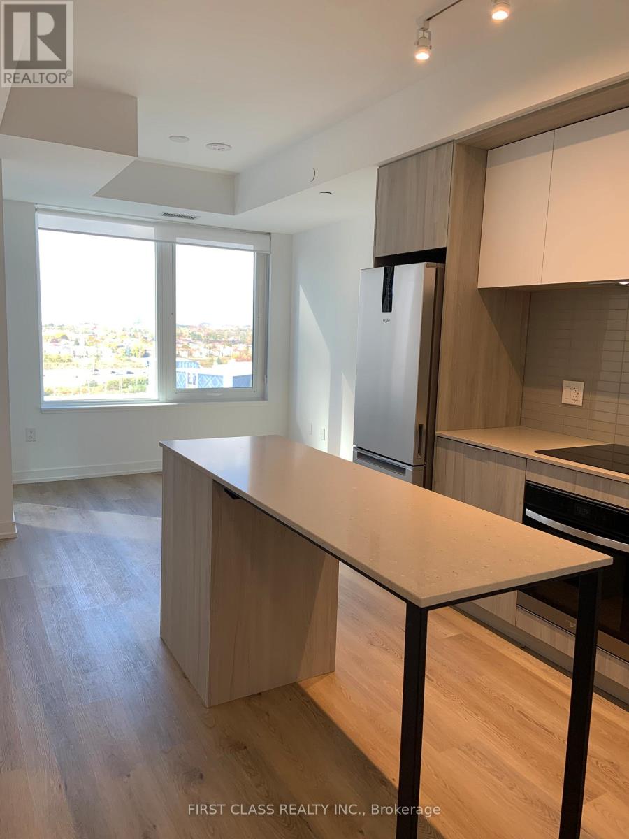 1102 - 395 Square One Drive, Mississauga, Ontario  L5B 0P6 - Photo 2 - W12490500