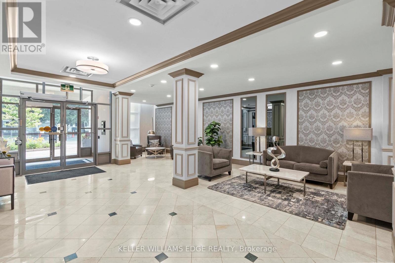 401 - 442 Maple Avenue, Burlington, Ontario  L7S 2L7 - Photo 7 - W12490536