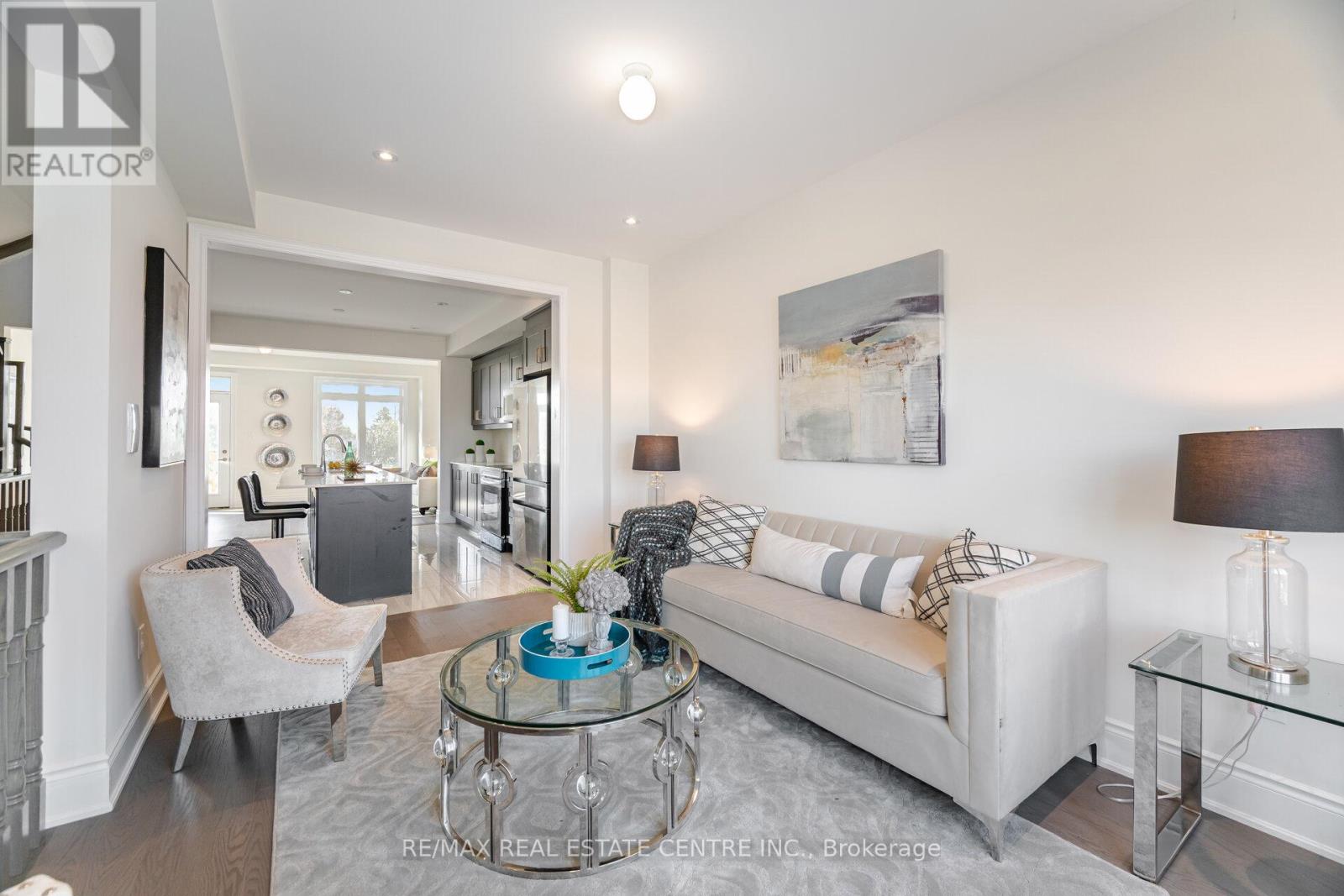 20 Foxsparrow Road, Brampton, Ontario  L6R 4C9 - Photo 20 - W12490564