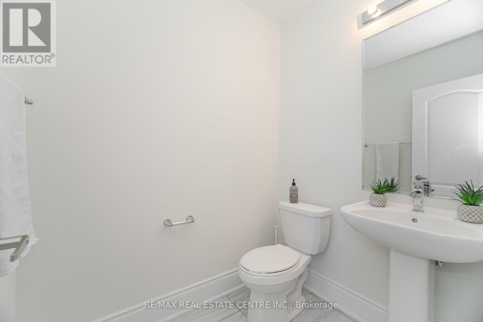 20 Foxsparrow Road, Brampton, Ontario  L6R 4C9 - Photo 26 - W12490564