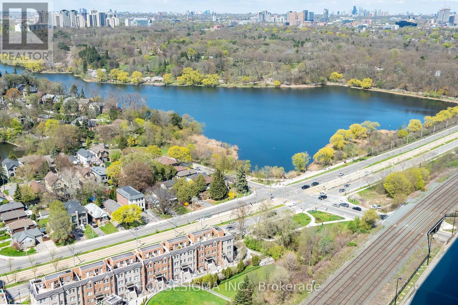 2201 - 1928 Lake Shore Boulevard W, Toronto, Ontario  M6S 0B1 - Photo 12 - W12490574