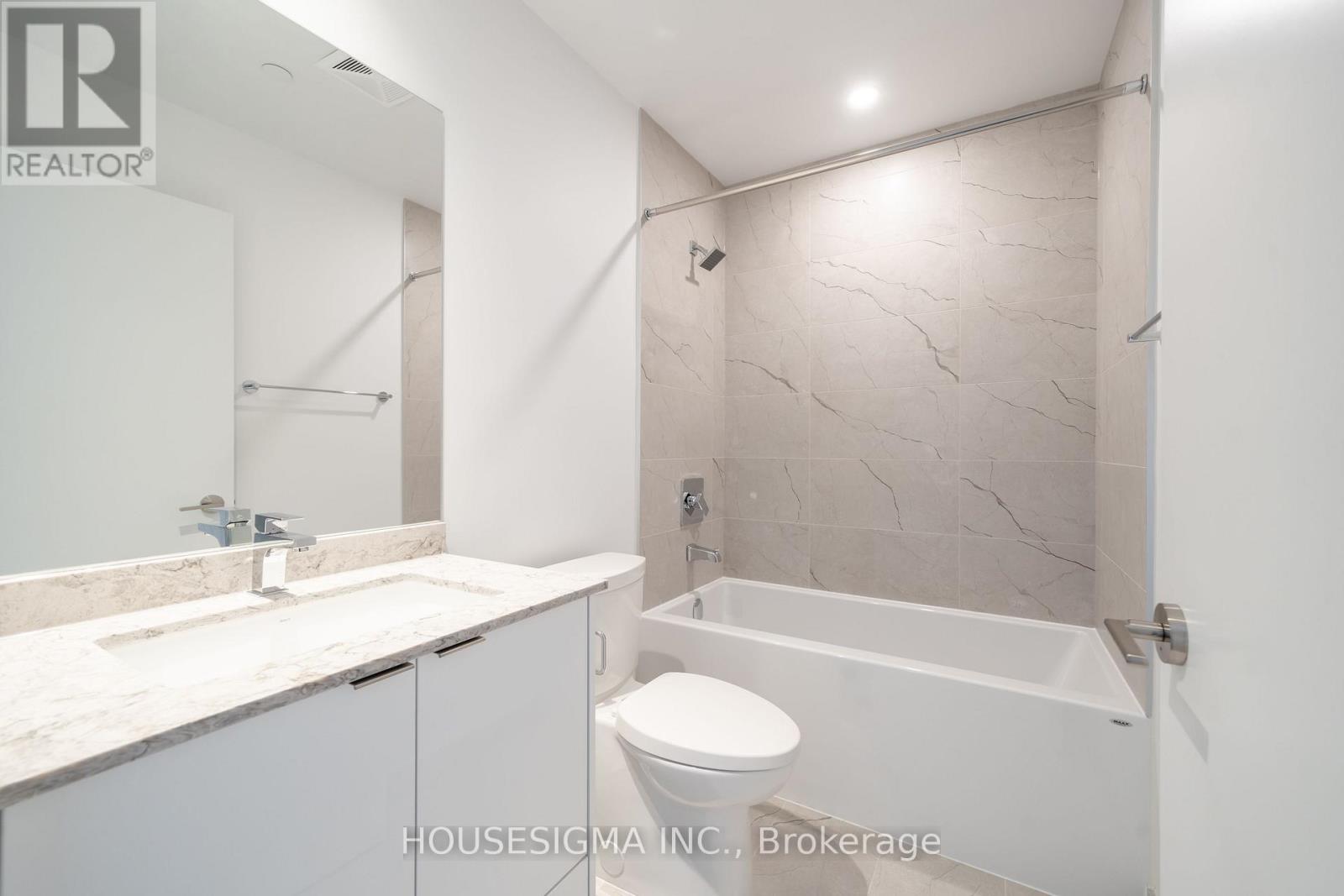 2201 - 1928 Lake Shore Boulevard W, Toronto, Ontario  M6S 0B1 - Photo 5 - W12490574