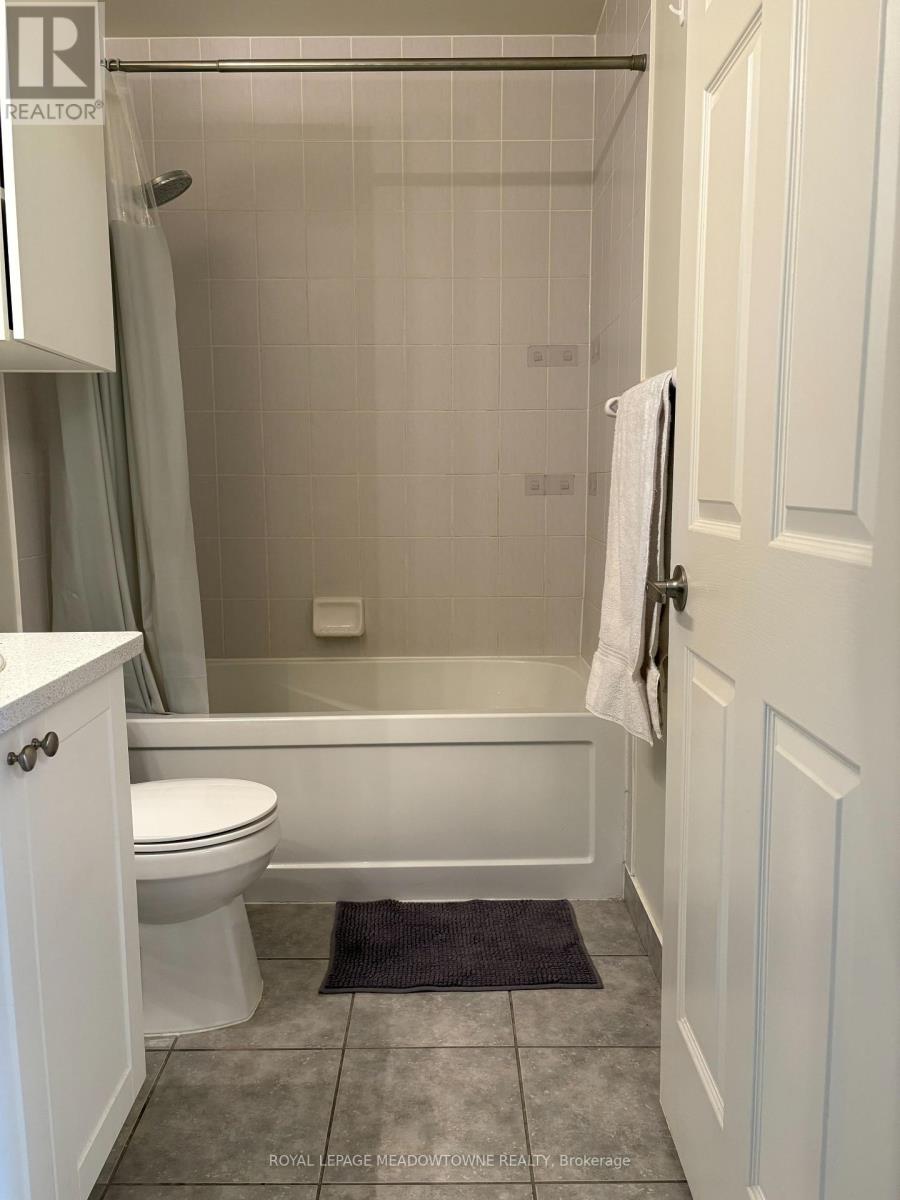 512 - 339 RATHBURN ROAD W, Mississauga, Ontario