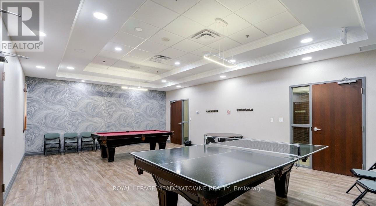 512 - 339 Rathburn Road W, Mississauga, Ontario  L5B 0K6 - Photo 10 - W12490582