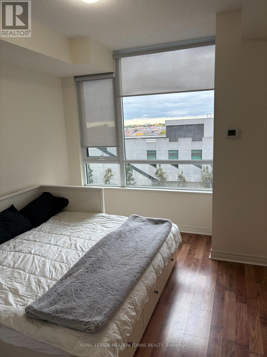 512 - 339 Rathburn Road W, Mississauga, Ontario  L5B 0K6 - Photo 4 - W12490582