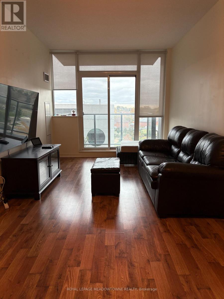 512 - 339 Rathburn Road W, Mississauga, Ontario  L5B 0K6 - Photo 5 - W12490582