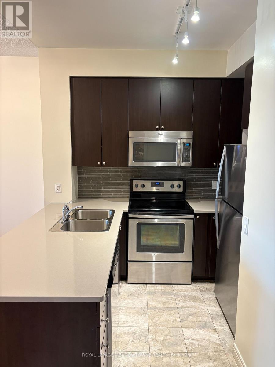 512 - 339 Rathburn Road W, Mississauga, Ontario  L5B 0K6 - Photo 7 - W12490582