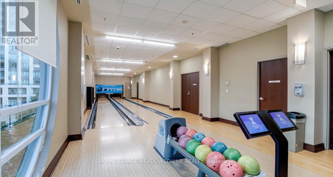 512 - 339 Rathburn Road W, Mississauga, Ontario  L5B 0K6 - Photo 9 - W12490582