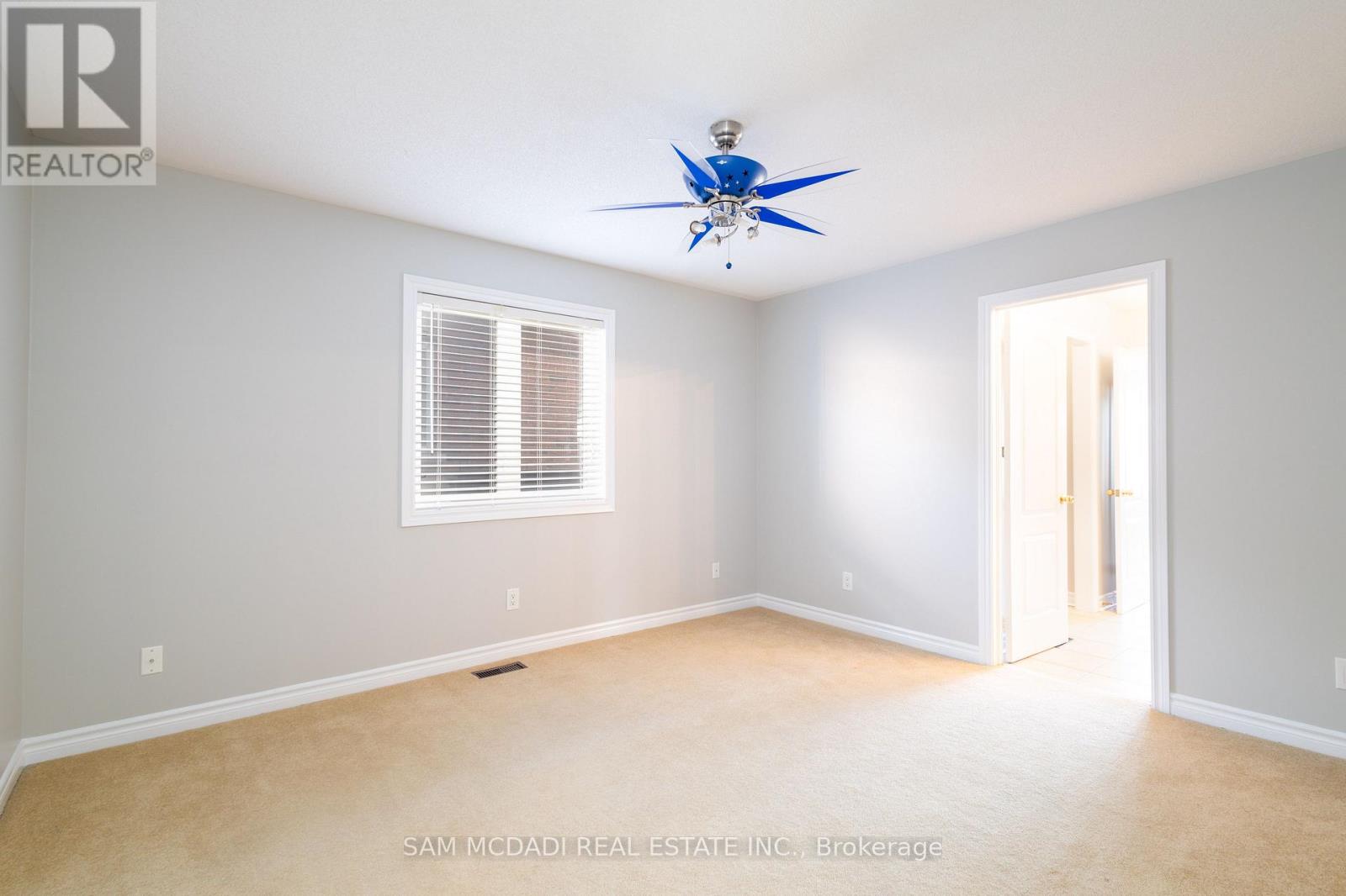 5572 Trailbank Drive, Mississauga, Ontario  L5M 0H8 - Photo 24 - W12490586