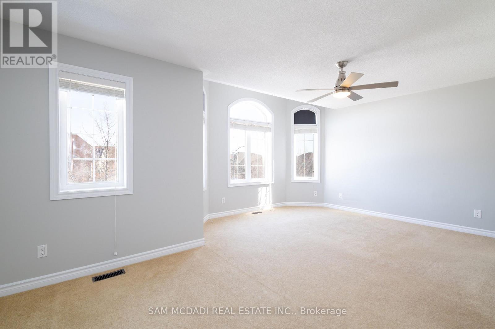 5572 Trailbank Drive, Mississauga, Ontario  L5M 0H8 - Photo 27 - W12490586