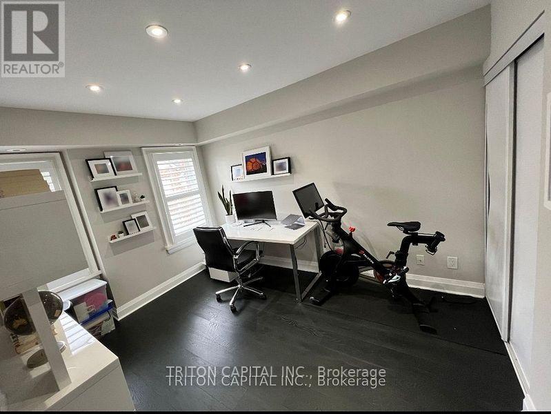 Th99 - 9 Windermere Avenue, Toronto, Ontario  M6S 5A4 - Photo 7 - W12490594