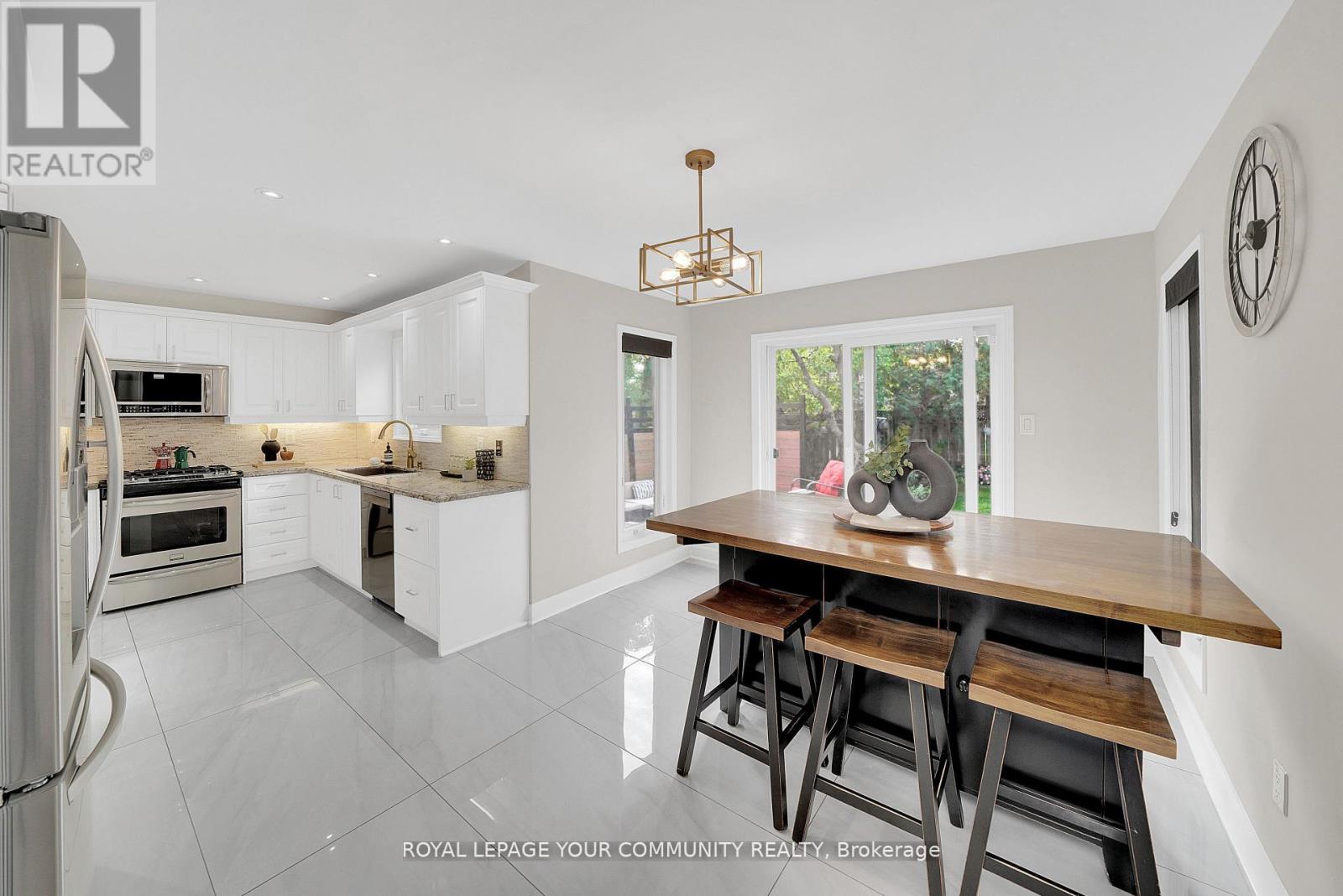 104 Taylorwood Avenue, Caledon, Ontario  L7E 1H9 - Photo 13 - W12490596