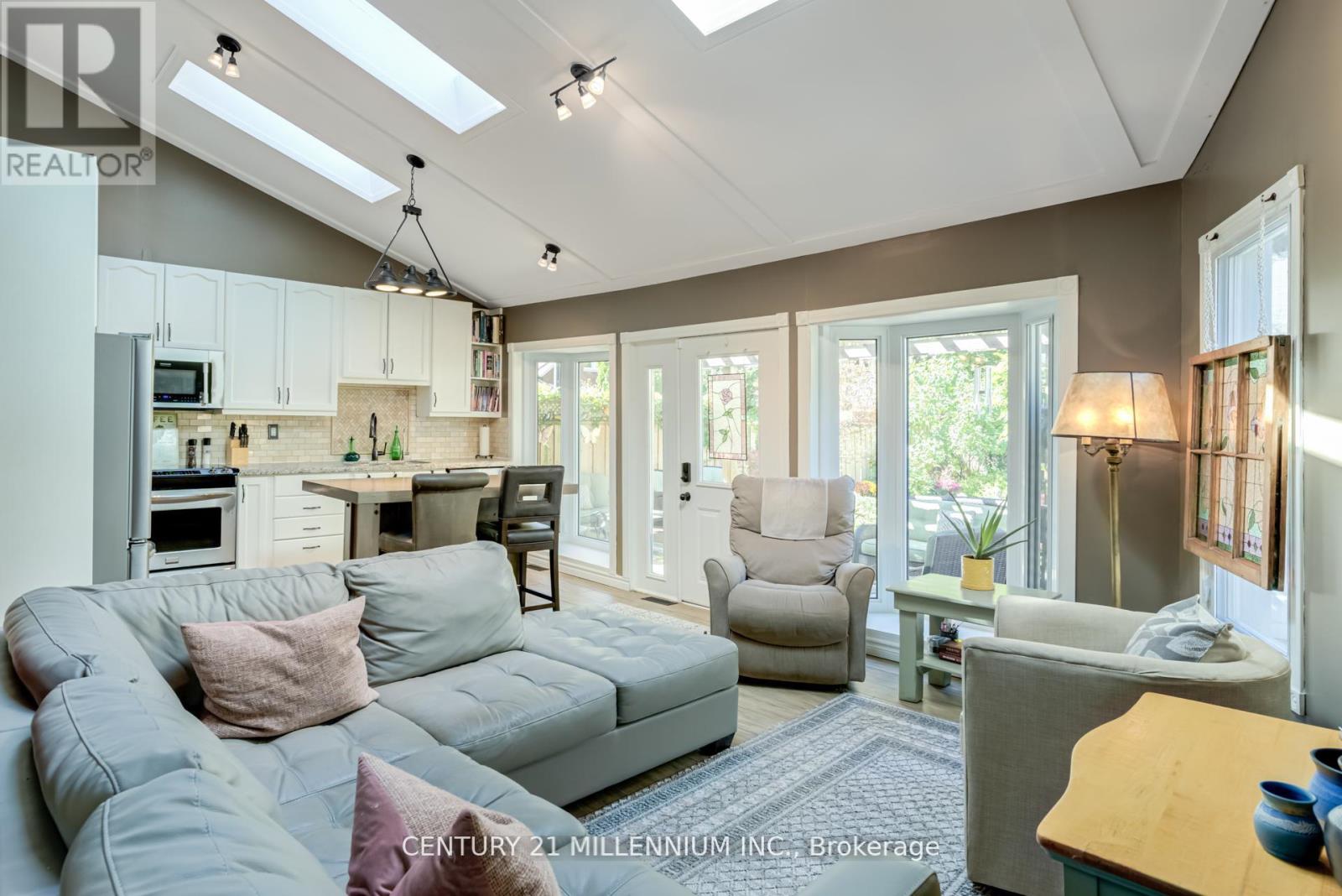 30 Frederick Street, Brampton, Ontario  L6Y 1G4 - Photo 13 - W12490620