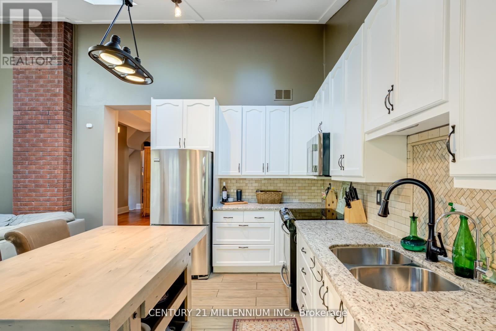 30 Frederick Street, Brampton, Ontario  L6Y 1G4 - Photo 16 - W12490620