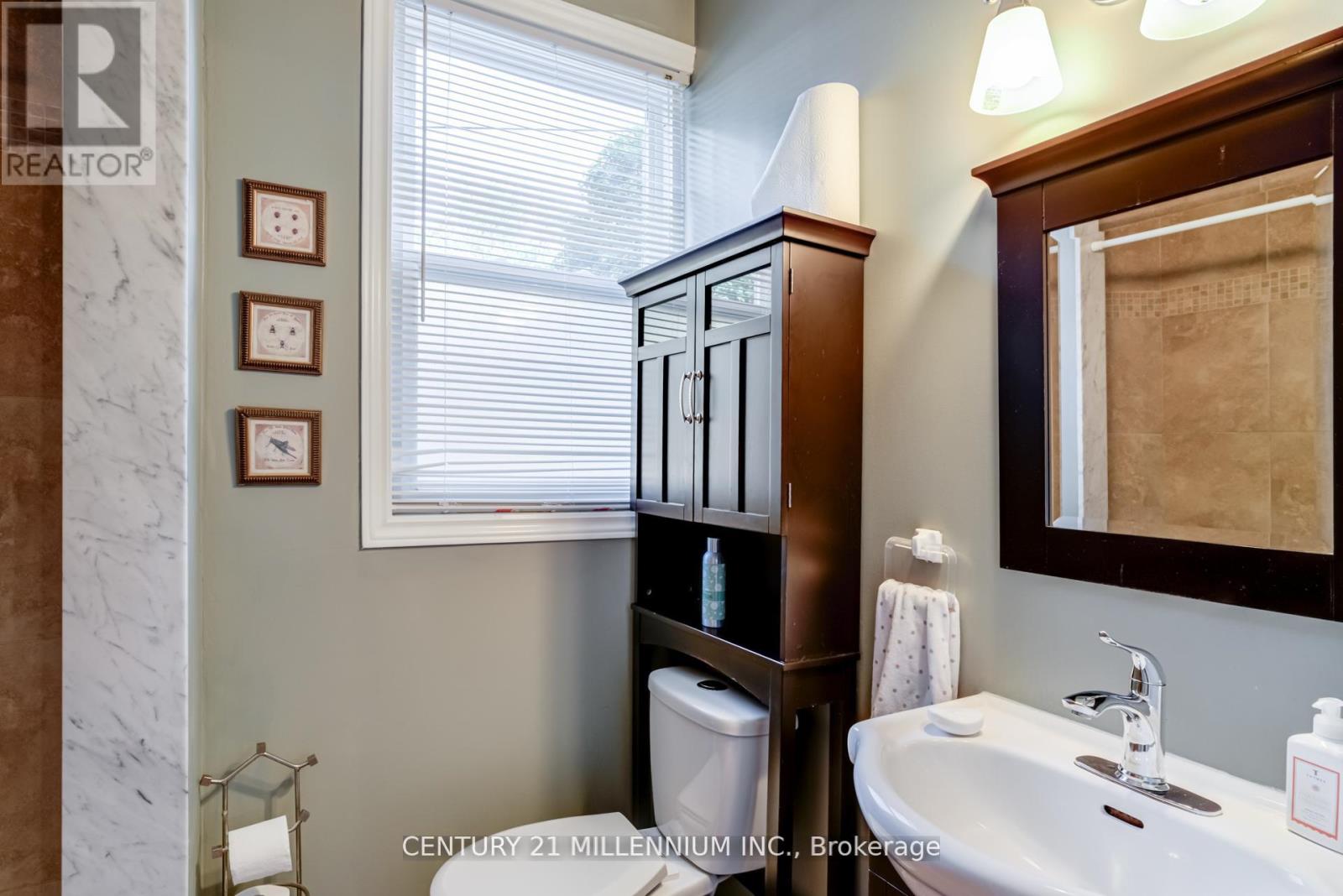 30 Frederick Street, Brampton, Ontario  L6Y 1G4 - Photo 17 - W12490620