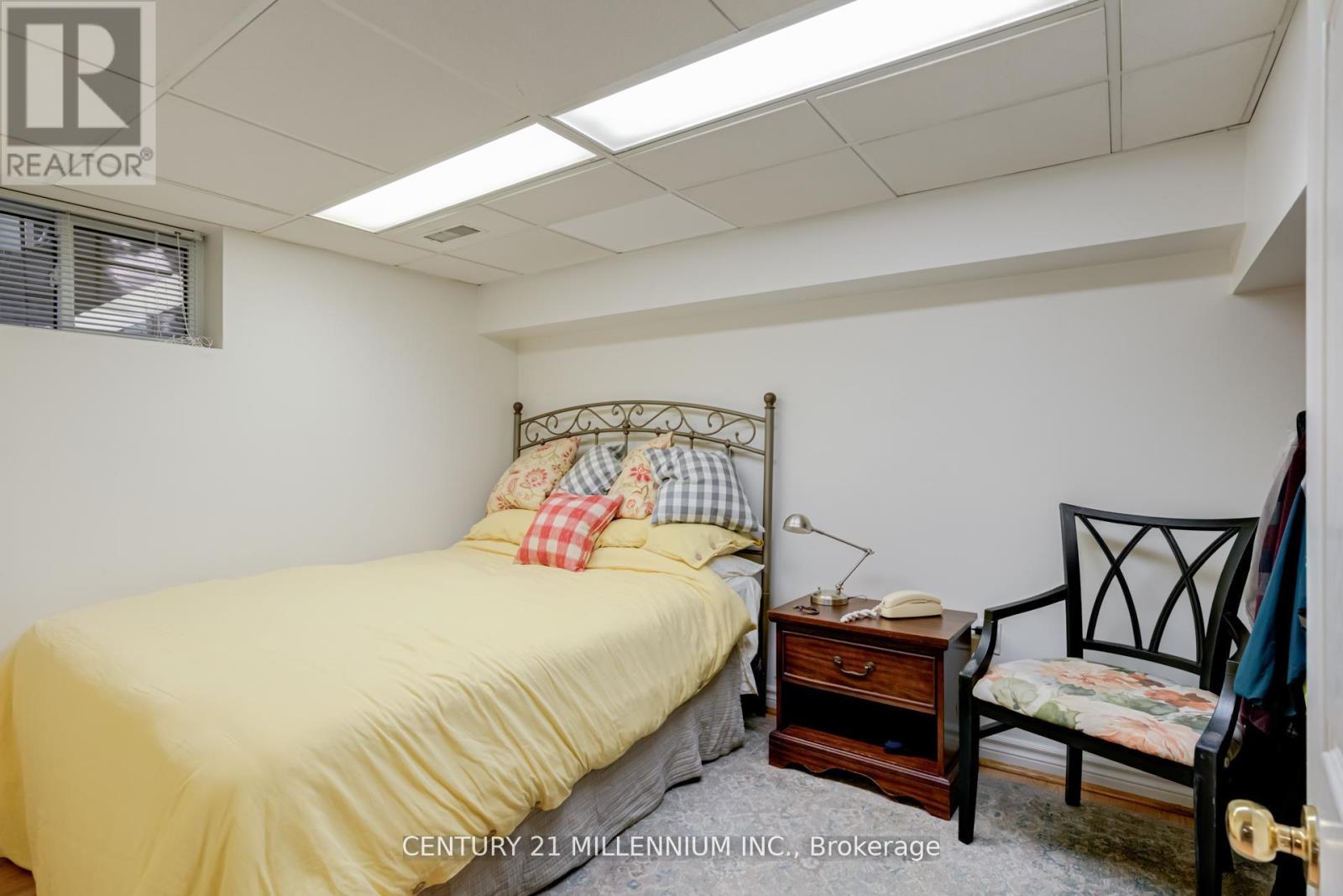 30 Frederick Street, Brampton, Ontario  L6Y 1G4 - Photo 25 - W12490620