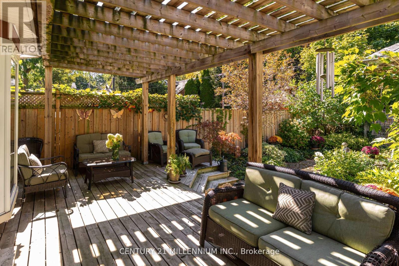 30 Frederick Street, Brampton, Ontario  L6Y 1G4 - Photo 28 - W12490620