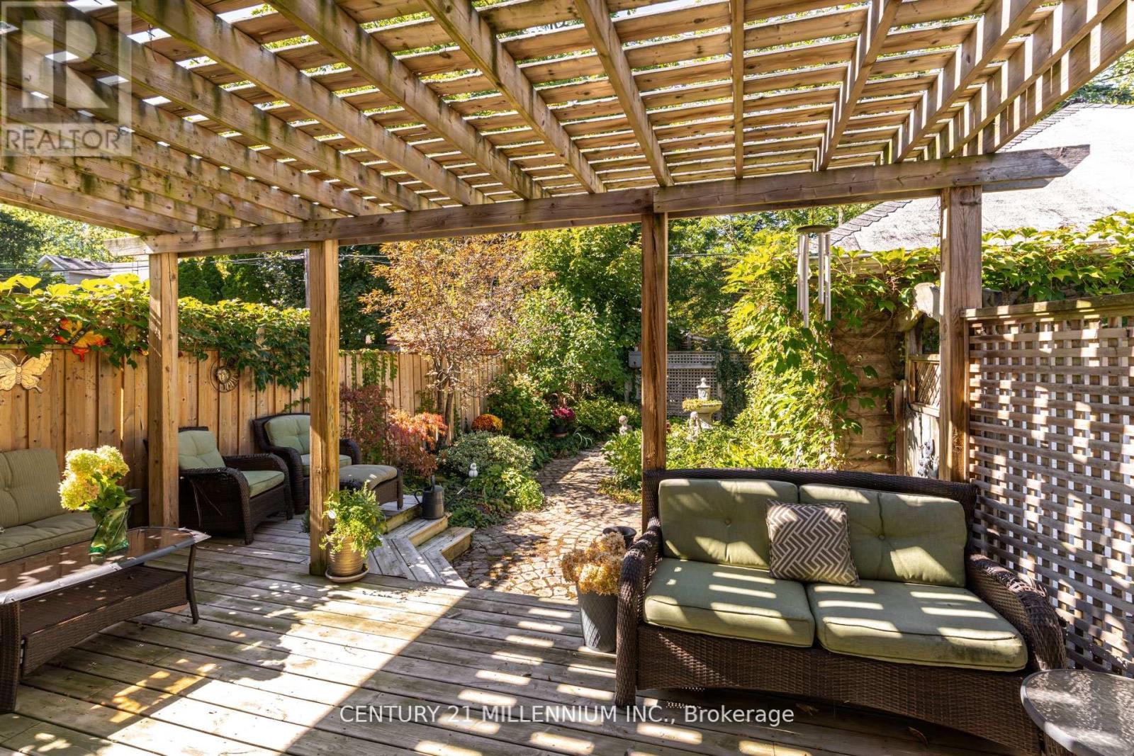 30 Frederick Street, Brampton, Ontario  L6Y 1G4 - Photo 29 - W12490620