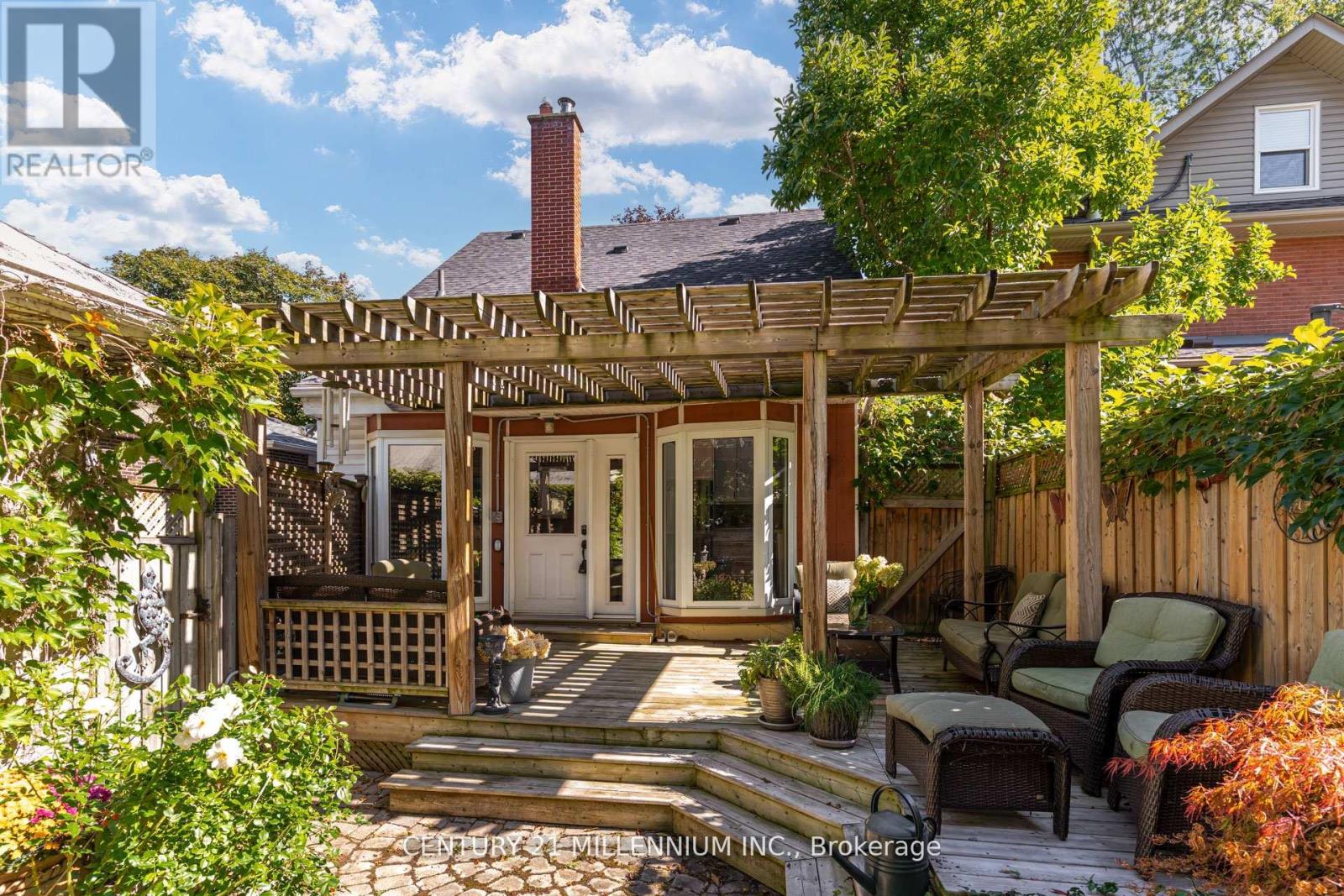 30 Frederick Street, Brampton, Ontario  L6Y 1G4 - Photo 31 - W12490620