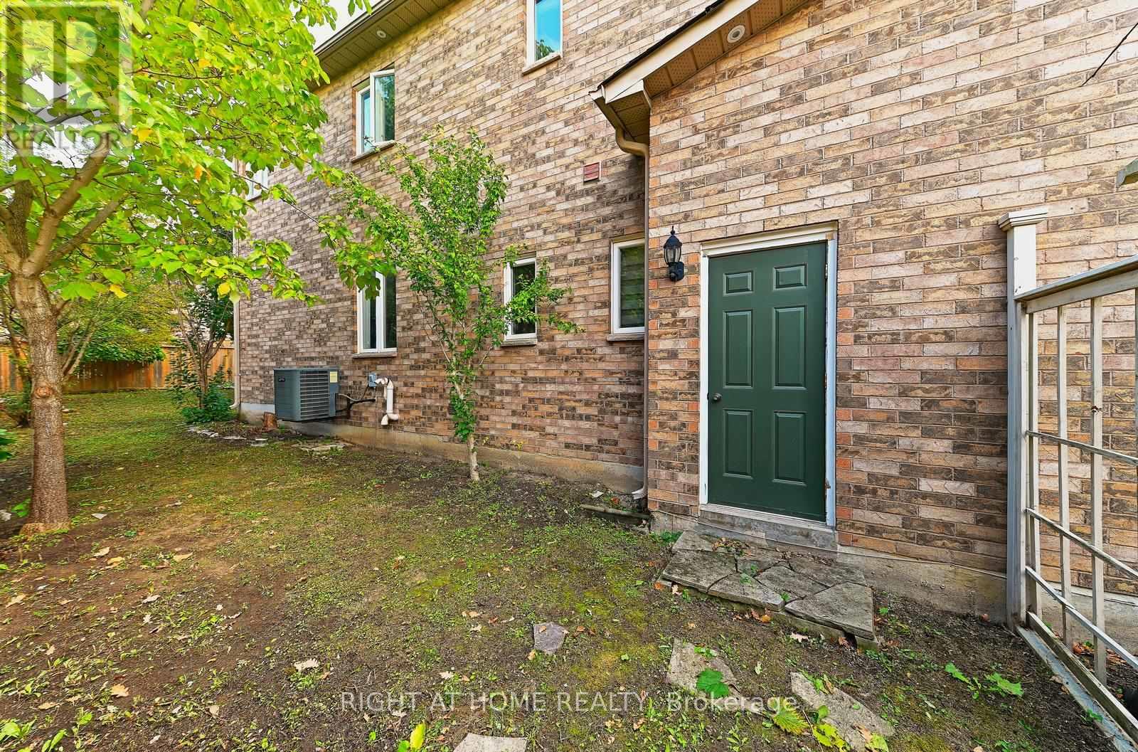 6843 Campbell Settler Court E, Mississauga, Ontario  L5W 1B3 - Photo 46 - W12490624