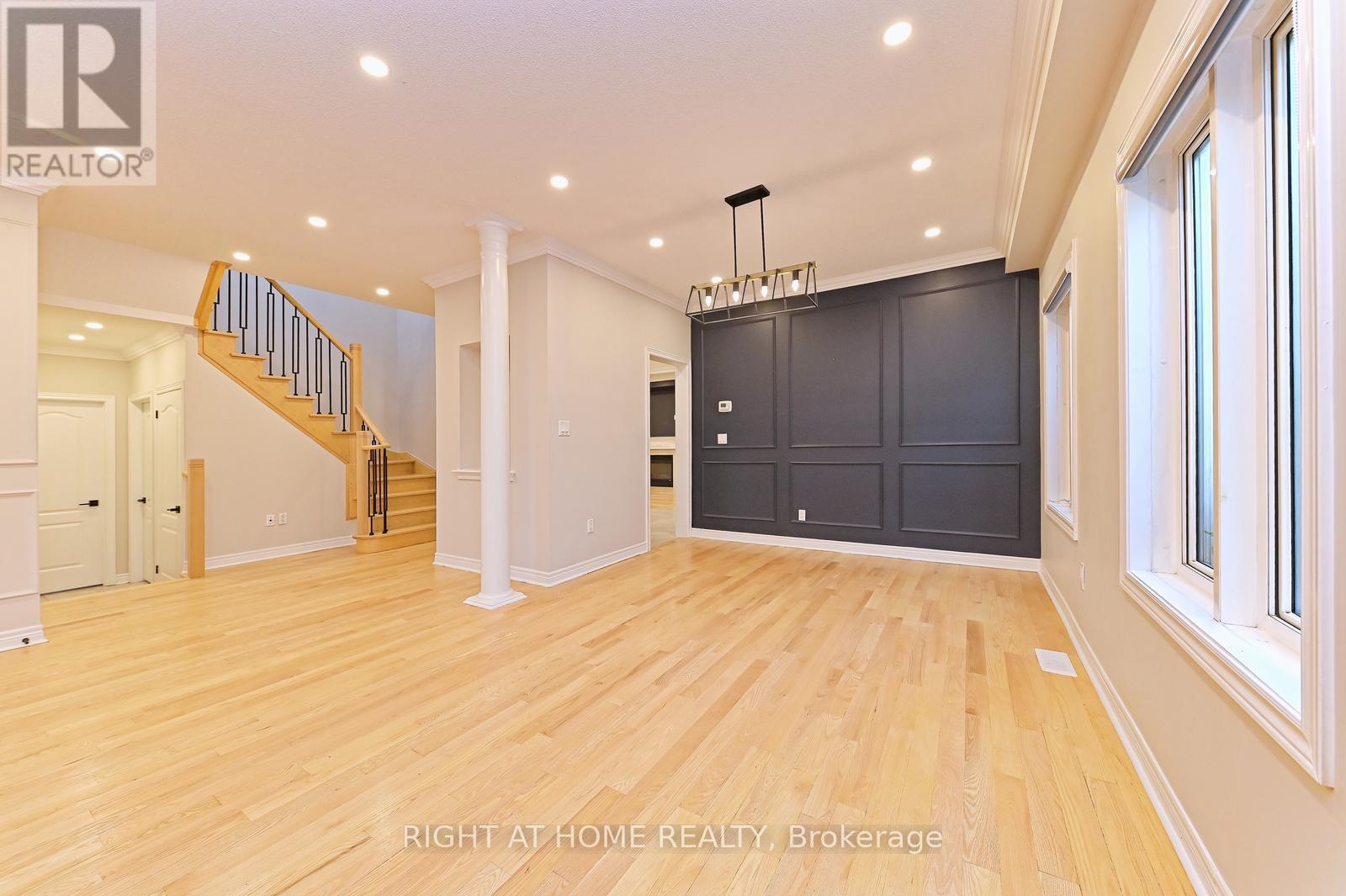 6843 Campbell Settler Court E, Mississauga, Ontario  L5W 1B3 - Photo 6 - W12490624