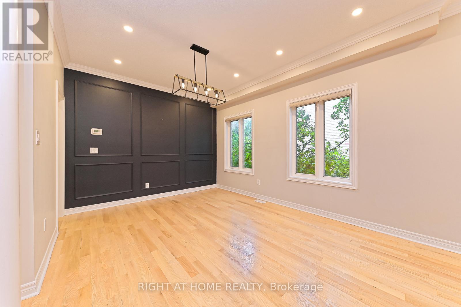 6843 Campbell Settler Court E, Mississauga, Ontario  L5W 1B3 - Photo 7 - W12490624