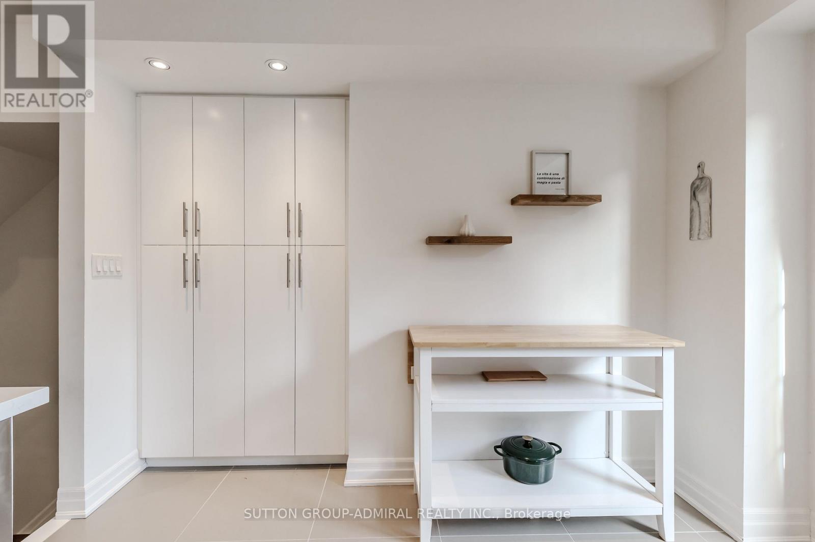 341 Royal York Road, Toronto, Ontario  M8Y 2P8 - Photo 17 - W12490656