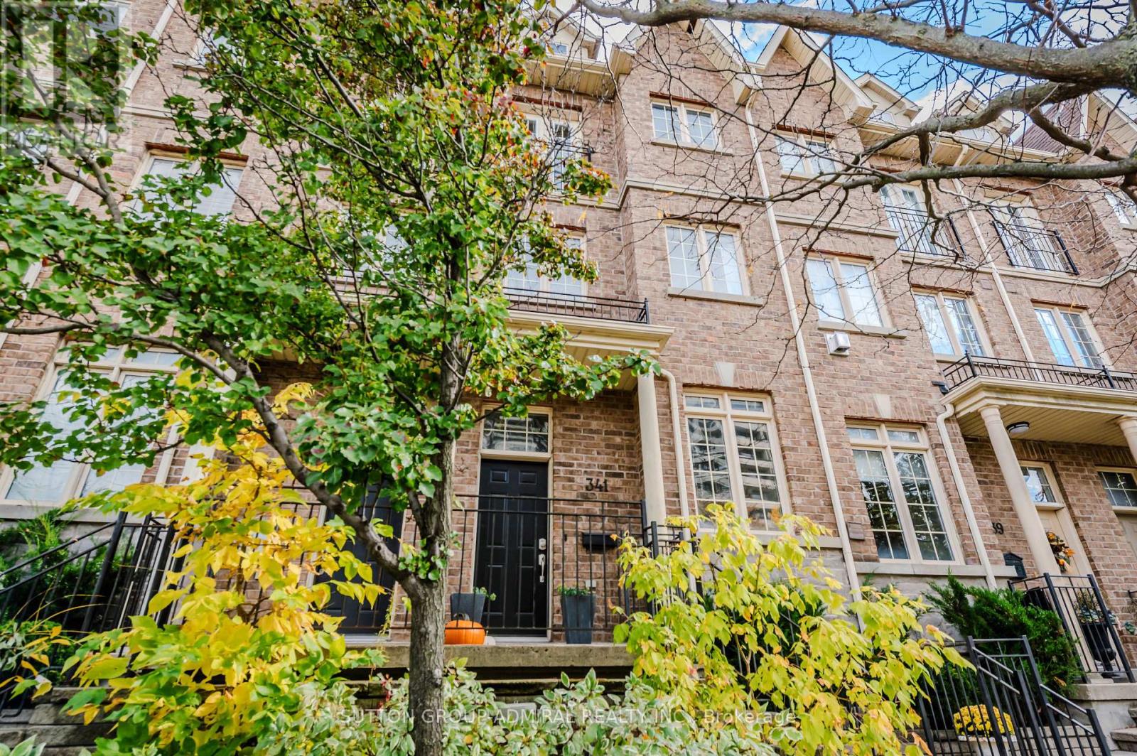 341 Royal York Road, Toronto, Ontario  M8Y 2P8 - Photo 2 - W12490656