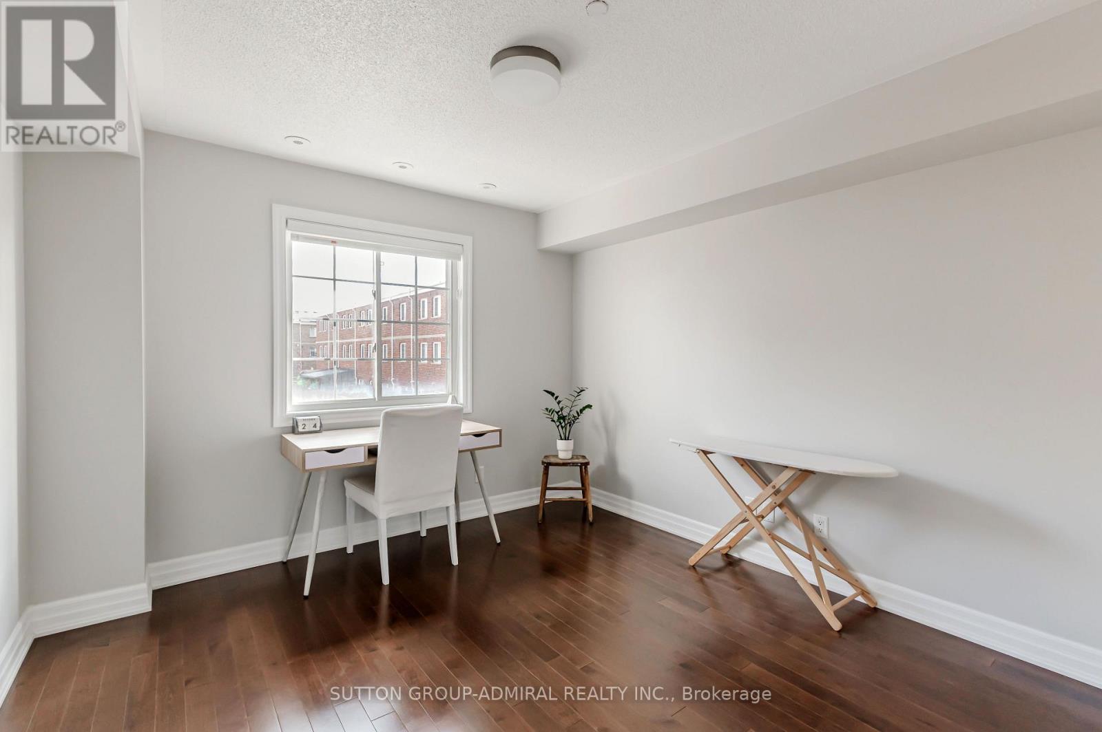 341 Royal York Road, Toronto, Ontario  M8Y 2P8 - Photo 25 - W12490656