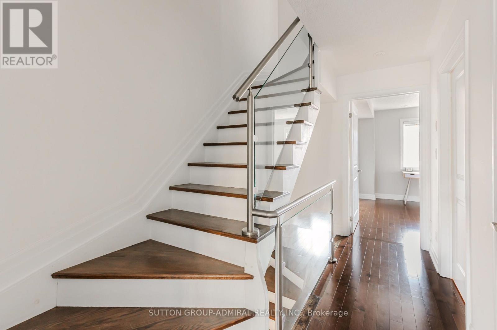 341 Royal York Road, Toronto, Ontario  M8Y 2P8 - Photo 28 - W12490656