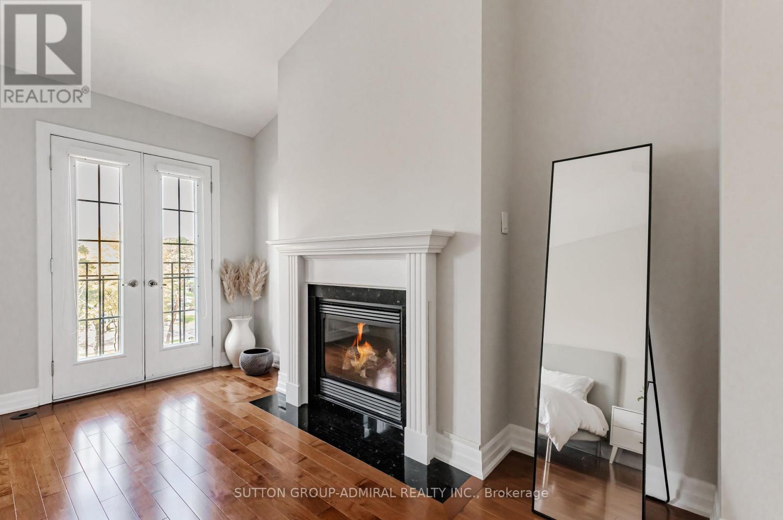 341 Royal York Road, Toronto, Ontario  M8Y 2P8 - Photo 33 - W12490656