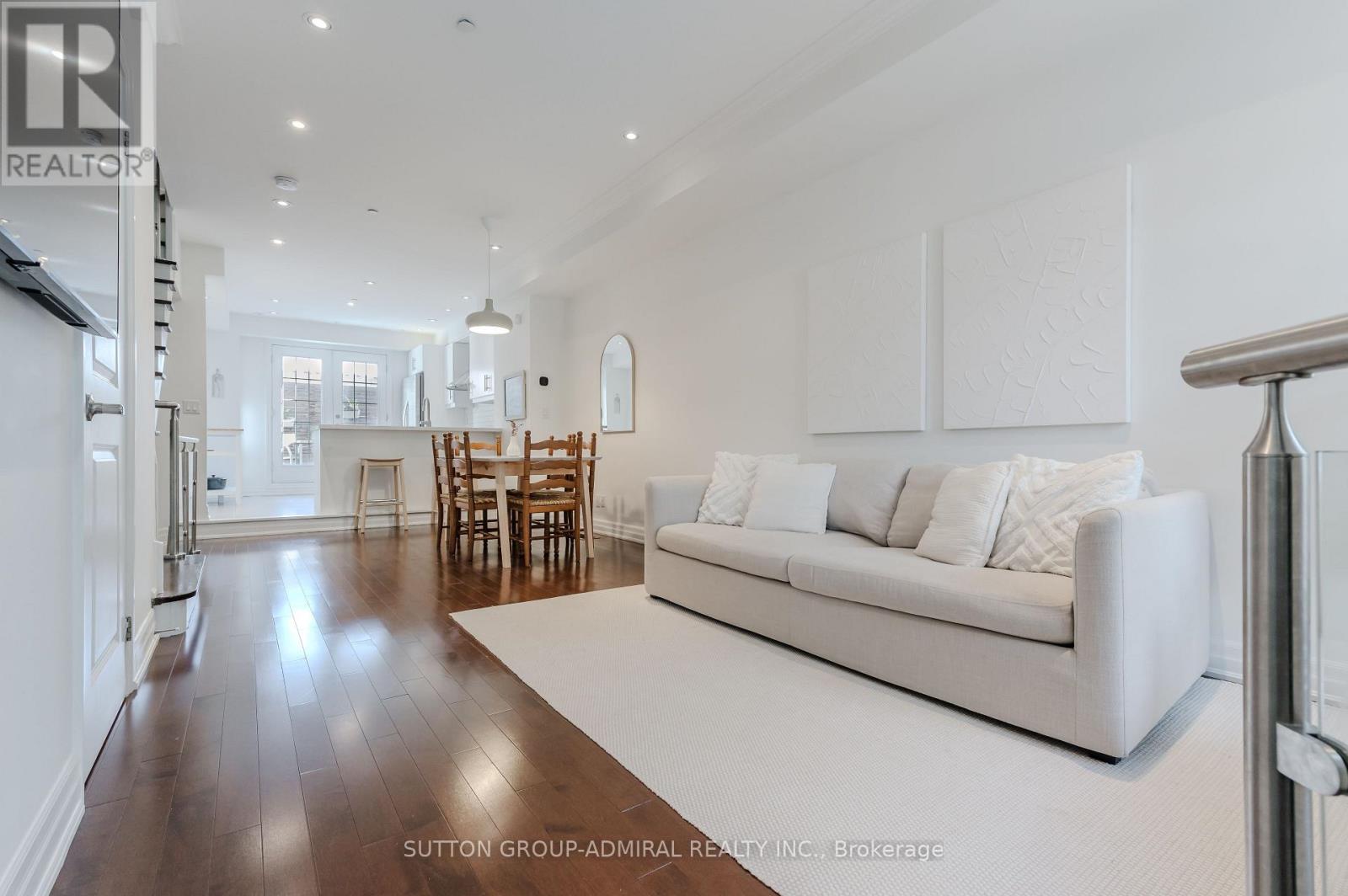 341 Royal York Road, Toronto, Ontario  M8Y 2P8 - Photo 8 - W12490656