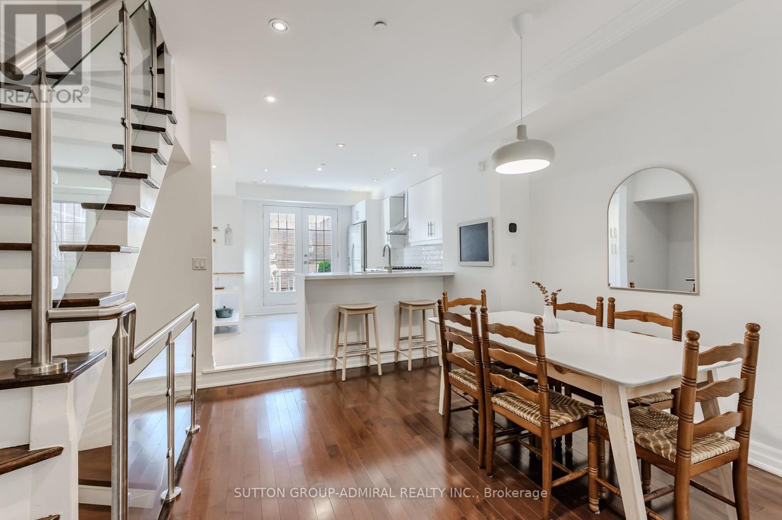 341 Royal York Road, Toronto, Ontario  M8Y 2P8 - Photo 9 - W12490656