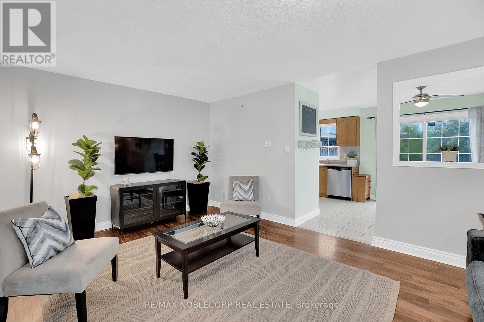 54 Lawren Harris Crescent, Caledon, Ontario  L7E 2W8 - Photo 11 - W12490670