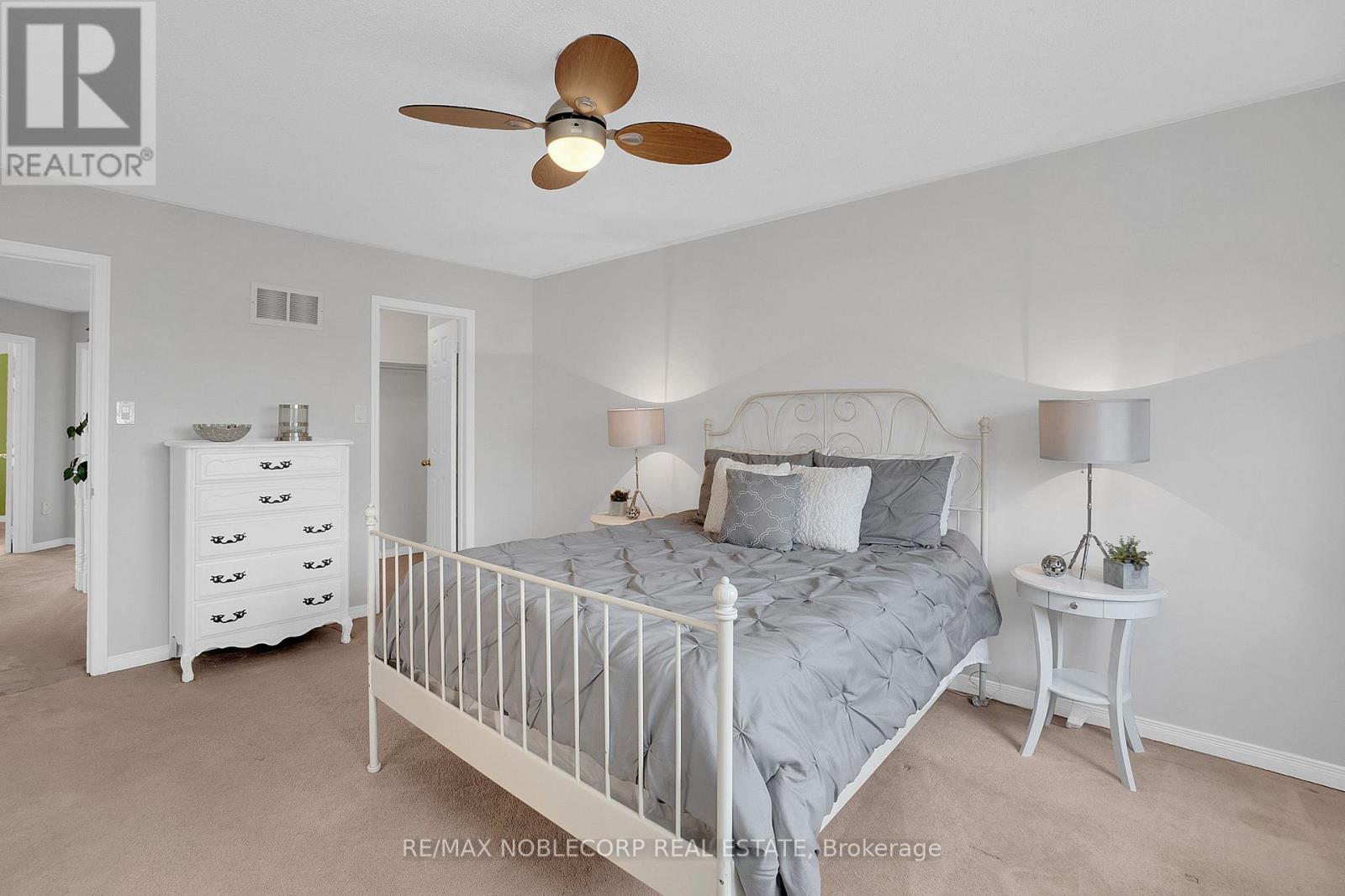 54 Lawren Harris Crescent, Caledon, Ontario  L7E 2W8 - Photo 23 - W12490670