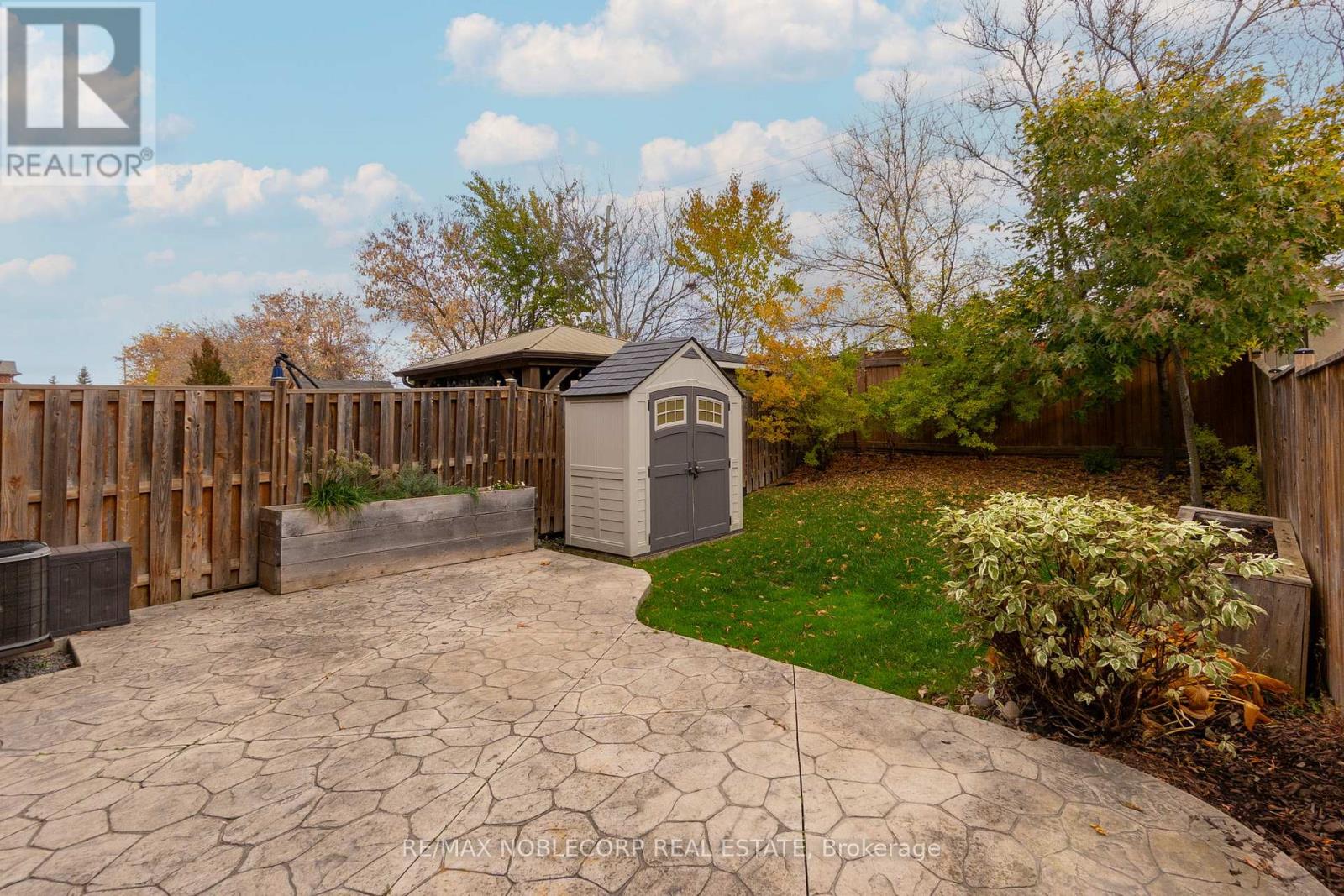 54 Lawren Harris Crescent, Caledon, Ontario  L7E 2W8 - Photo 34 - W12490670