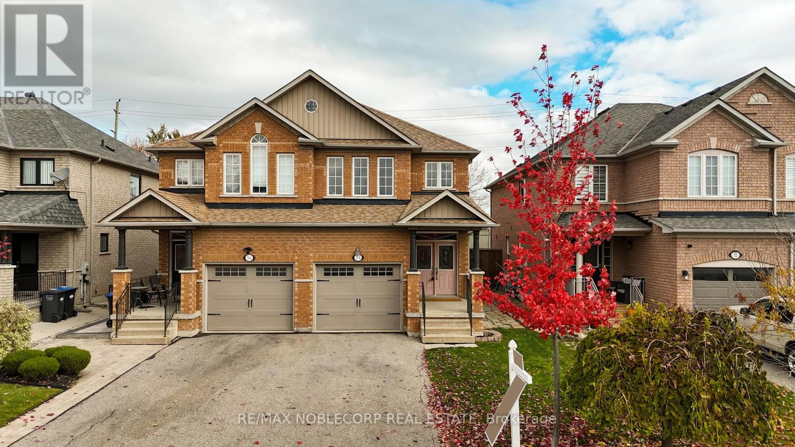 54 Lawren Harris Crescent, Caledon, Ontario  L7E 2W8 - Photo 4 - W12490670