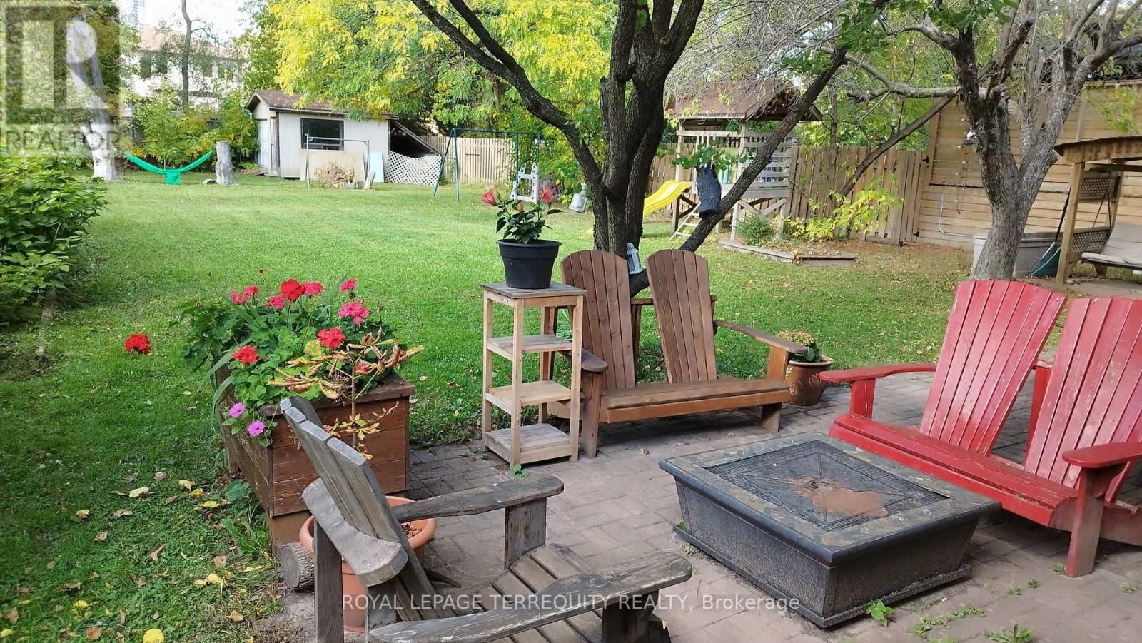 12 Chauncey Avenue, Toronto, Ontario  M8Z 2Z3 - Photo 35 - W12490694