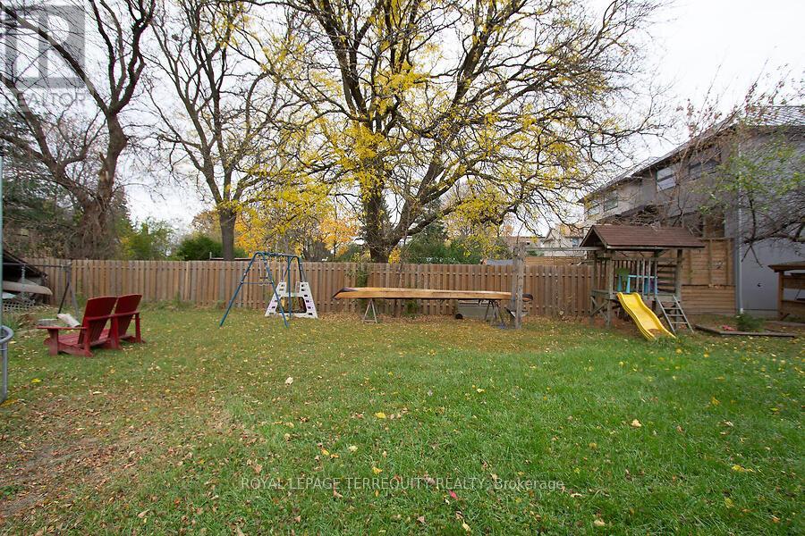 12 Chauncey Avenue, Toronto, Ontario  M8Z 2Z3 - Photo 36 - W12490694