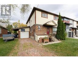 12 CHAUNCEY AVENUE, Toronto, Ontario