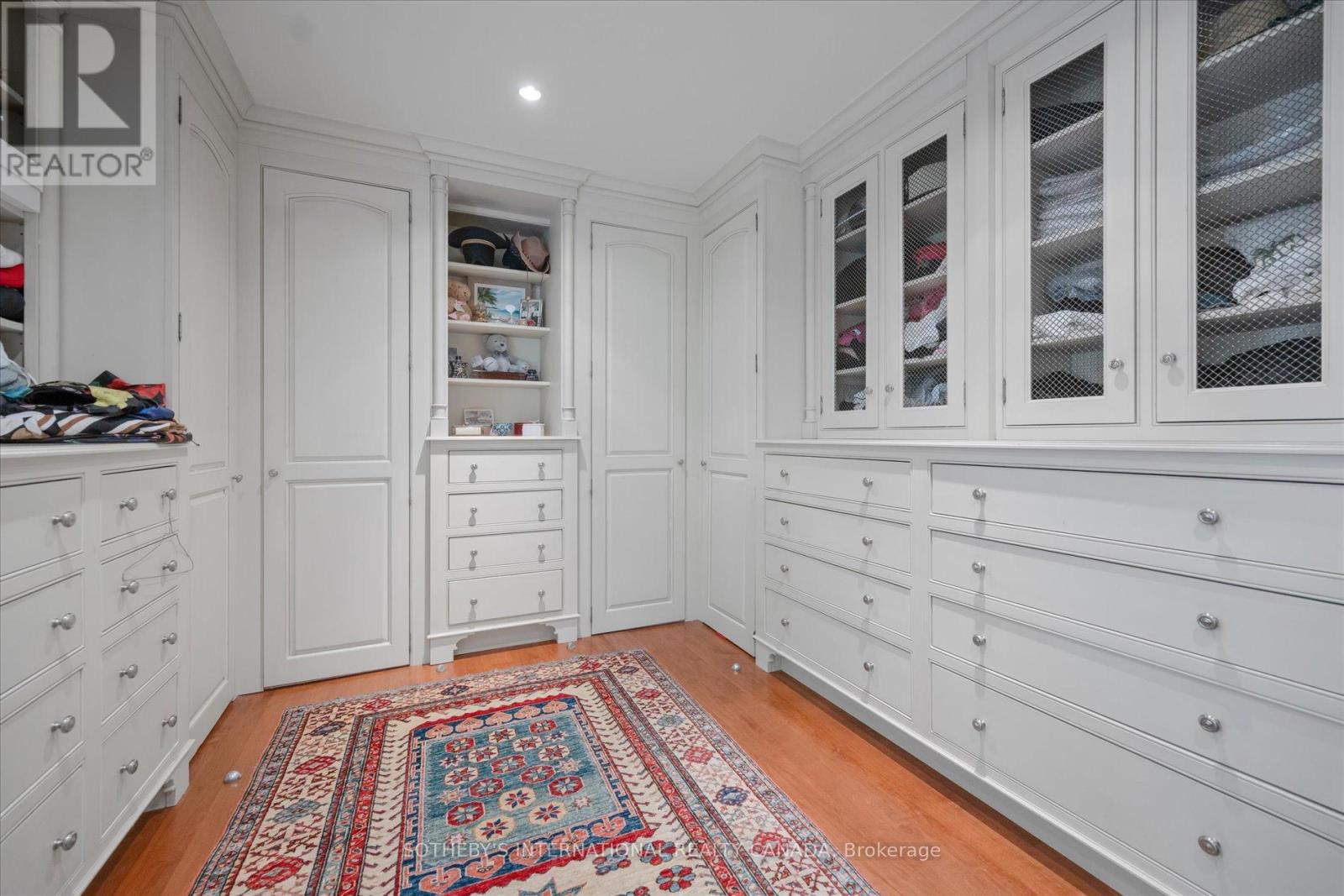 29 North Drive, Toronto, Ontario  M9A 4R1 - Photo 27 - W12490698