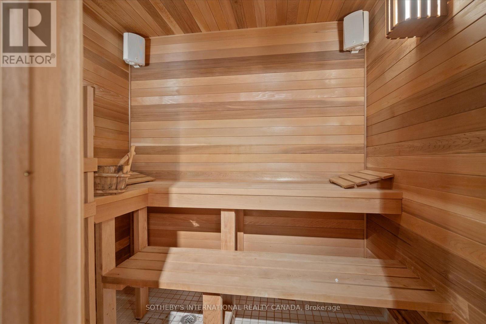 29 North Drive, Toronto, Ontario  M9A 4R1 - Photo 35 - W12490698