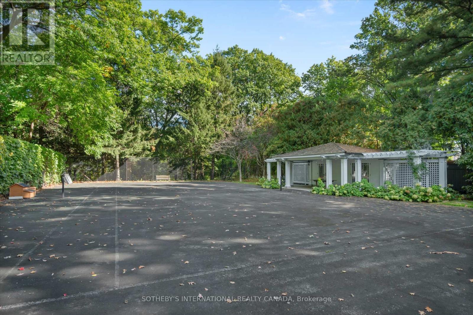 29 North Drive, Toronto, Ontario  M9A 4R1 - Photo 41 - W12490698