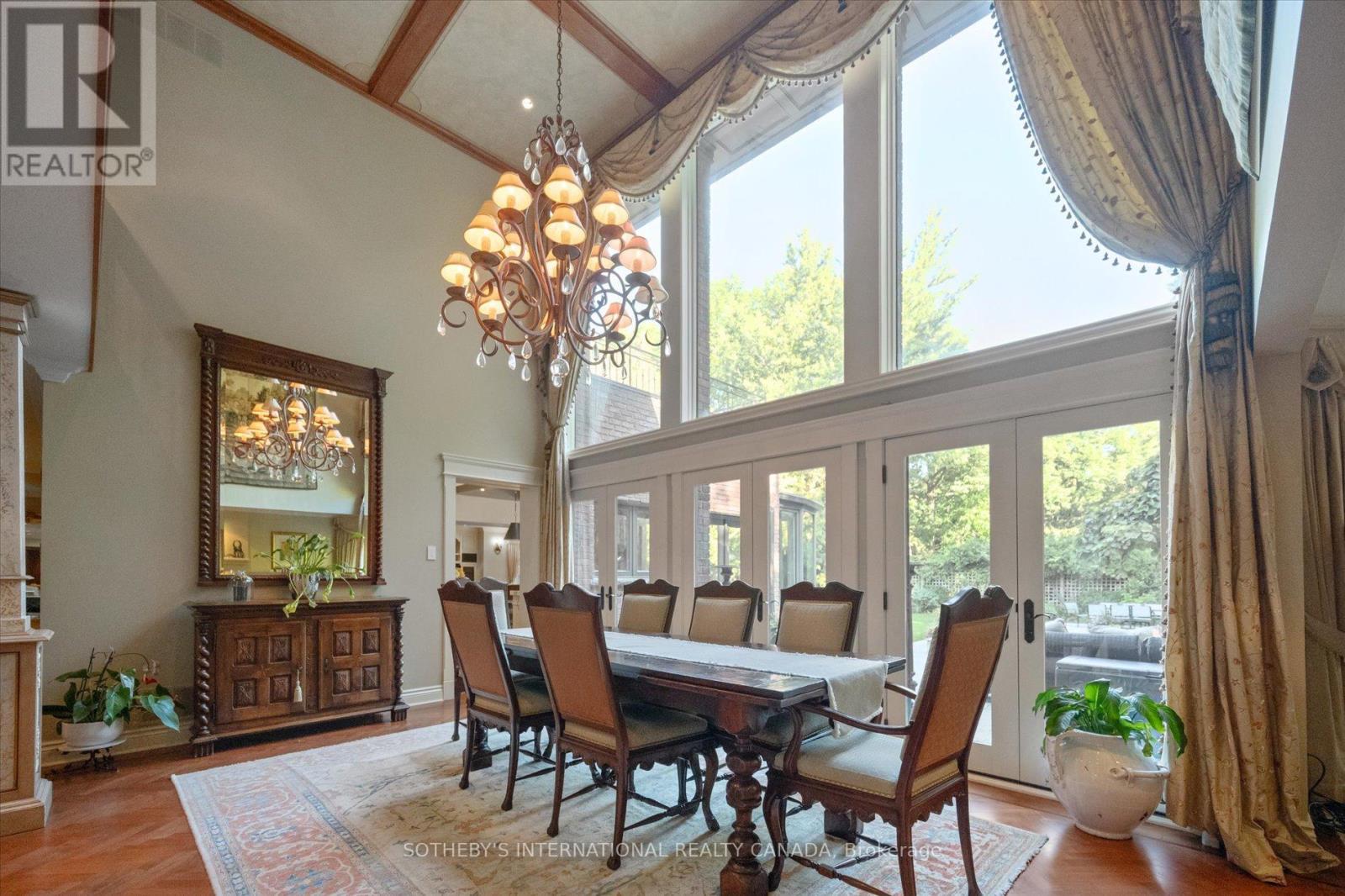 29 North Drive, Toronto, Ontario  M9A 4R1 - Photo 7 - W12490698