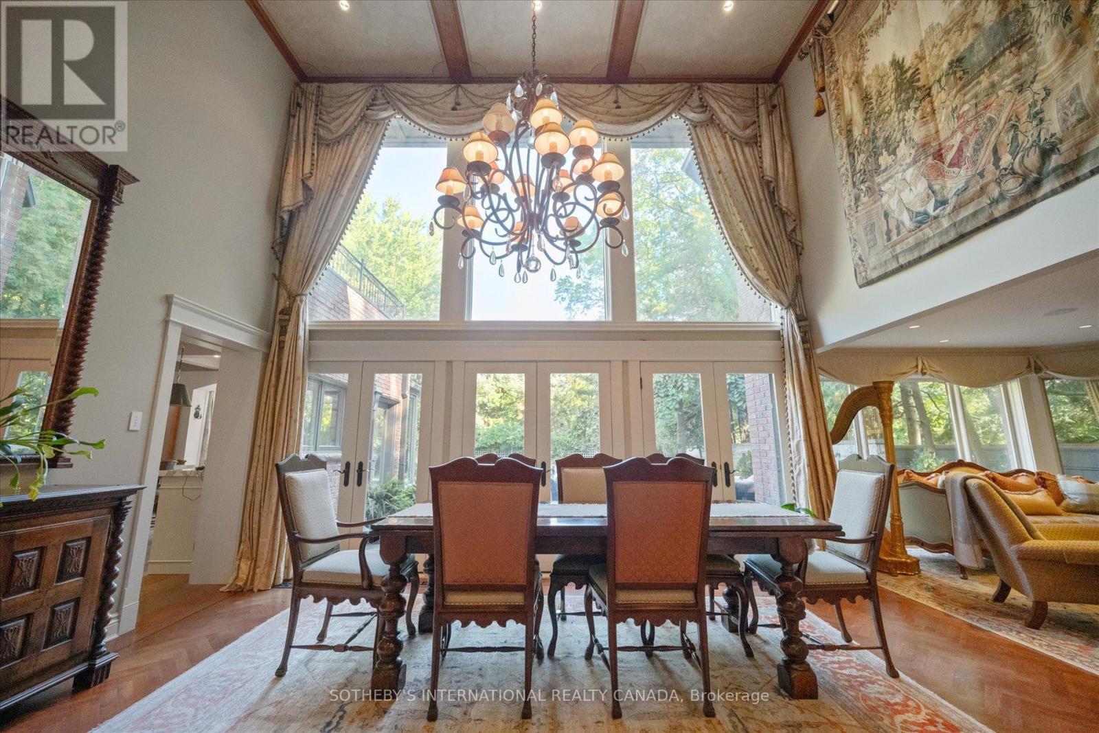 29 North Drive, Toronto, Ontario  M9A 4R1 - Photo 8 - W12490698