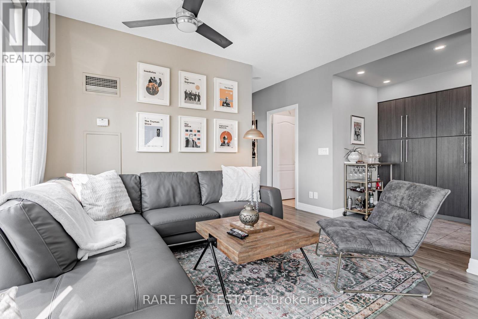 703 - 2119 Lake Shore Boulevard W, Toronto, Ontario  M8V 4E8 - Photo 2 - W12490700