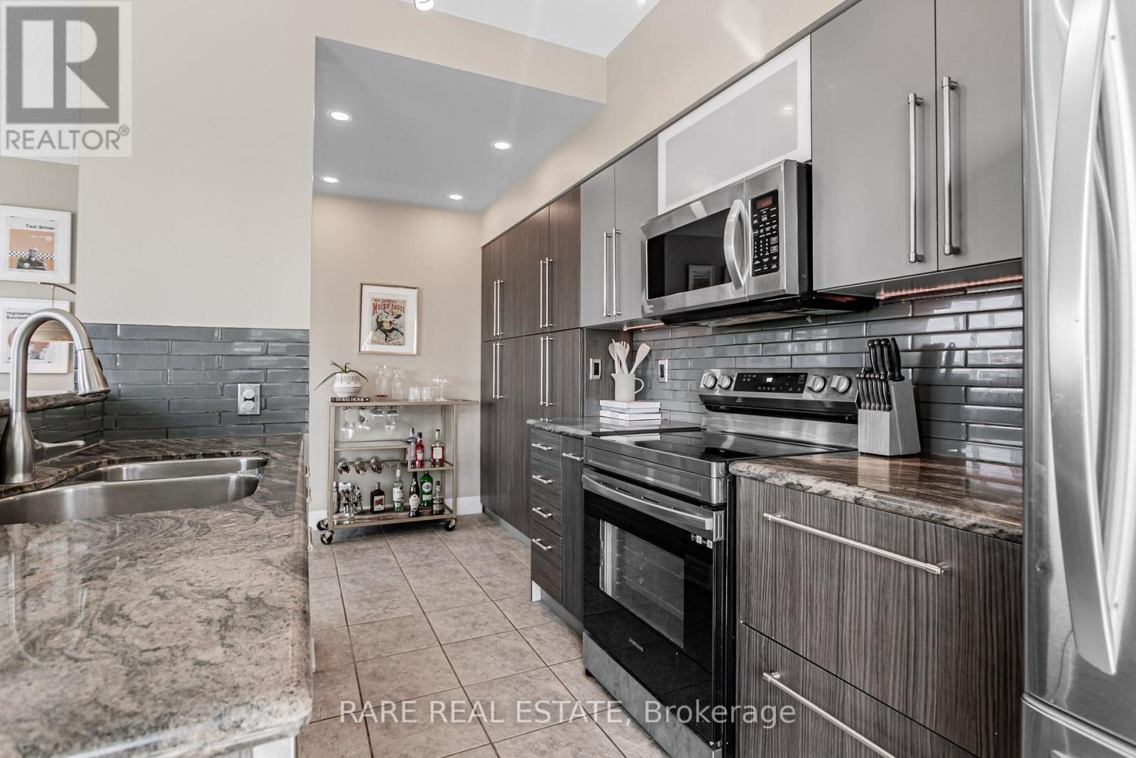 703 - 2119 Lake Shore Boulevard W, Toronto, Ontario  M8V 4E8 - Photo 7 - W12490700